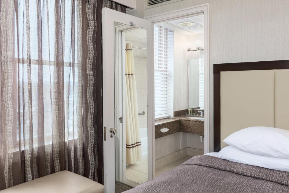 Quadruple Room interior